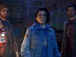 Ryan, Alex und Gabe stehen nebeneinander