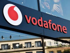 800 MBit/s für unter 20 Euro im Monat: Vodafone haut Hammer-Angebot raus und gönnt 240 Euro Cashback on top