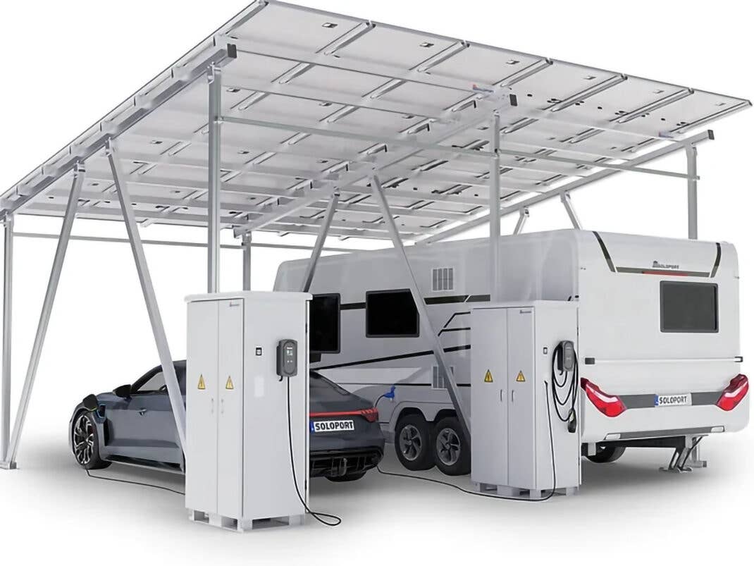 Auch für Wohnmobile bietet das Unternehmen eine Solarcarport-Option an