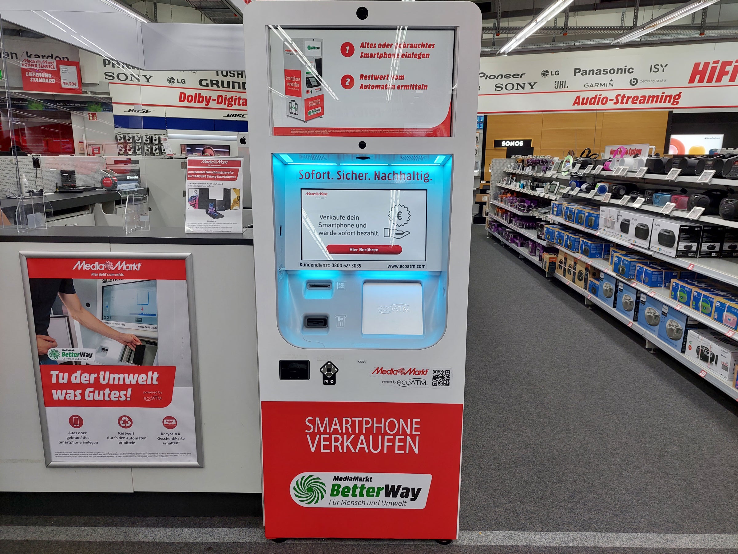 Der Handy-Rückgabe-Automat im Bonner MediaMarkt