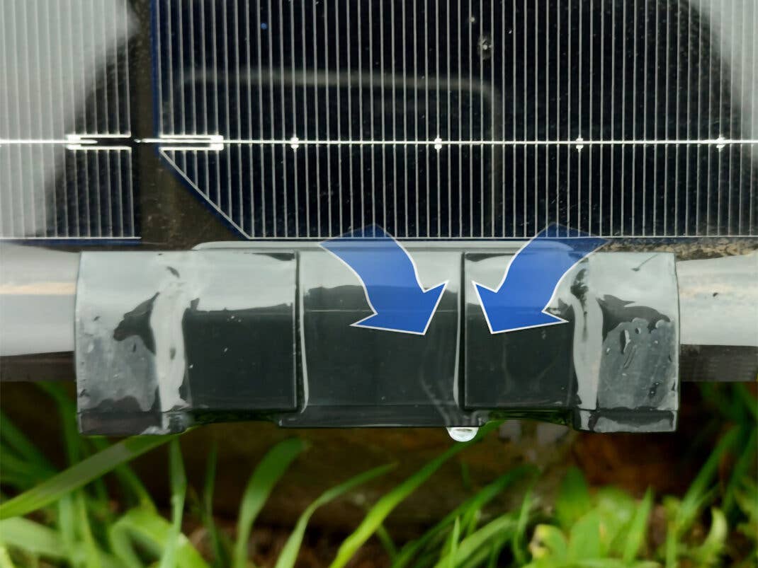 Drainage-Effekt mit preVent-Plastikclips hält PV-Module frei von Verschmutzungen