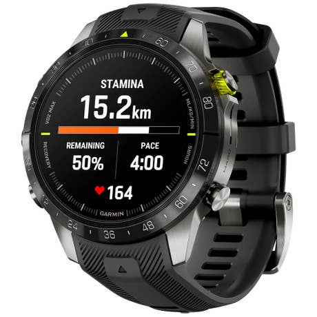 Garmin MARQ Athlete Gen2 - Seite mit Band schräg