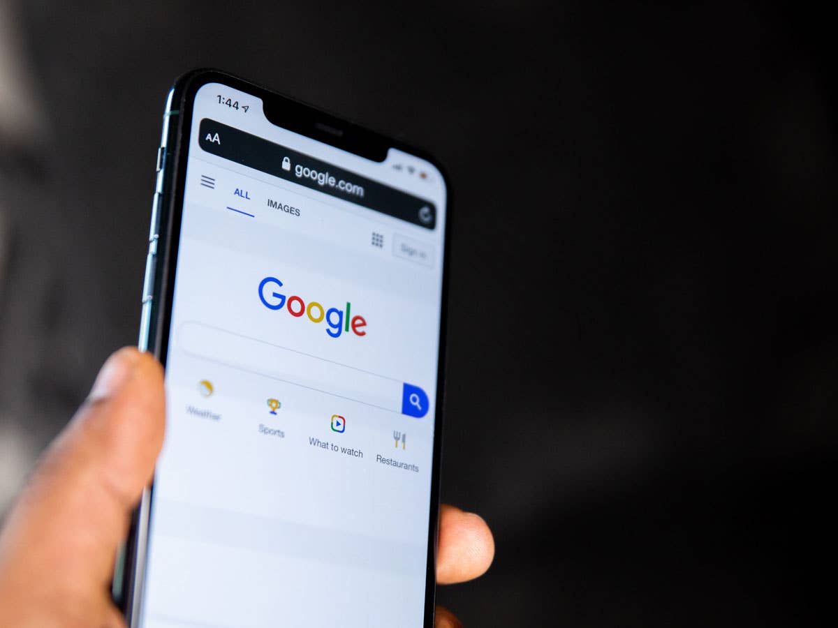 Google hört auf Stopp und liest bald in Hörbuch-artiger Qualität vor