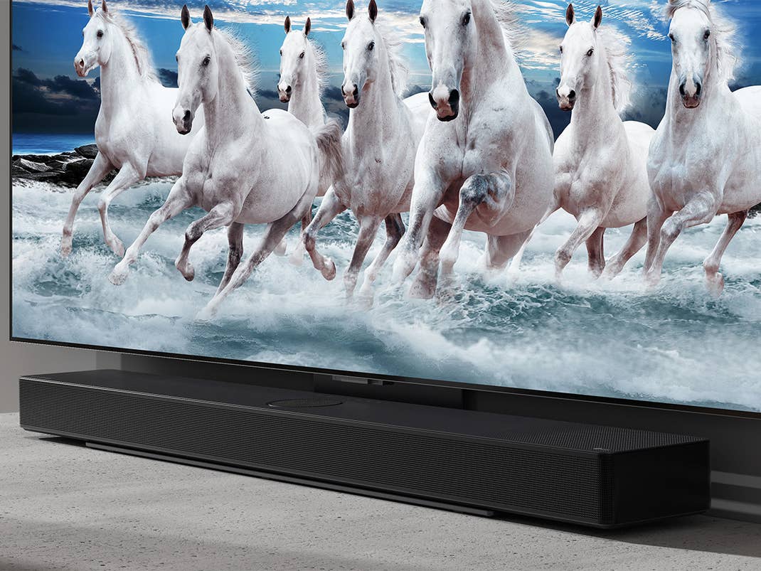 LG's new SC9 and SE 6 soundbars feature the world's first triple-up firing speakers