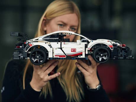 Foto: Klemmbaustein Lego Porsche 911 RSR (42096)