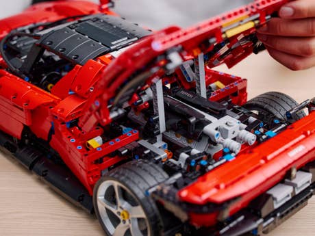 Foto: Klemmbaustein Lego Ferrari Daytona SP3 (42143)