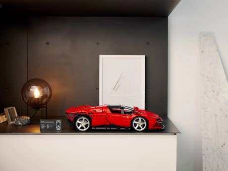 Foto: Klemmbaustein Lego Ferrari Daytona SP3 (42143)