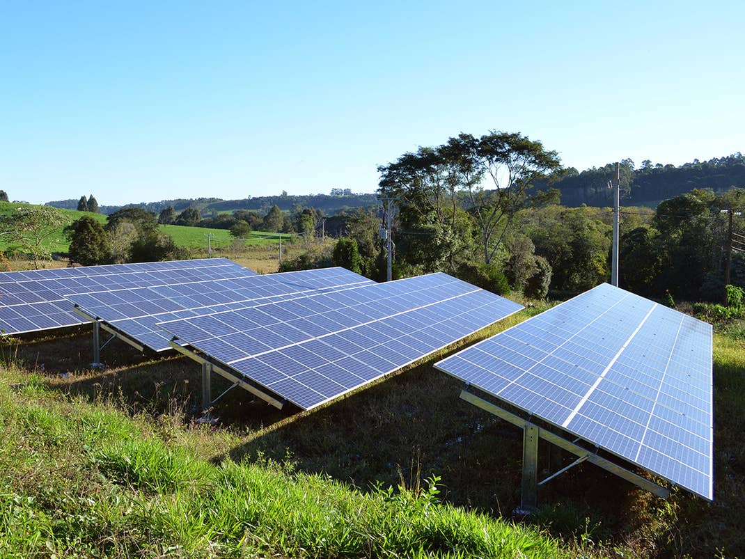 Mini-PV-Anlagen sind gerade erst im Preis gefallen. Das könnte sich 2023 ändern.