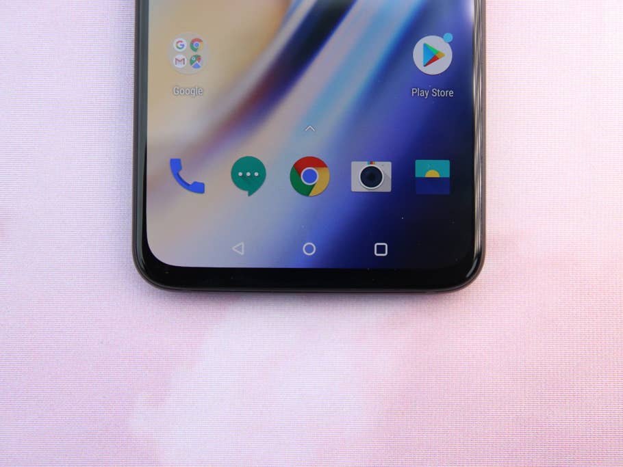 OnePlus 6T unteres Display, angeschaltet