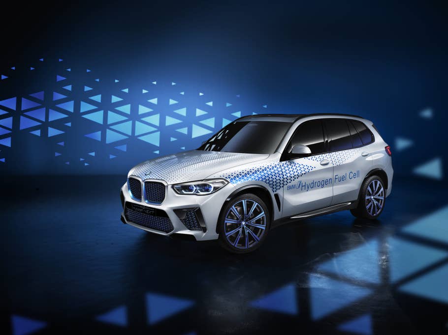 Frontansicht des BMW i Hydrogen NEXT