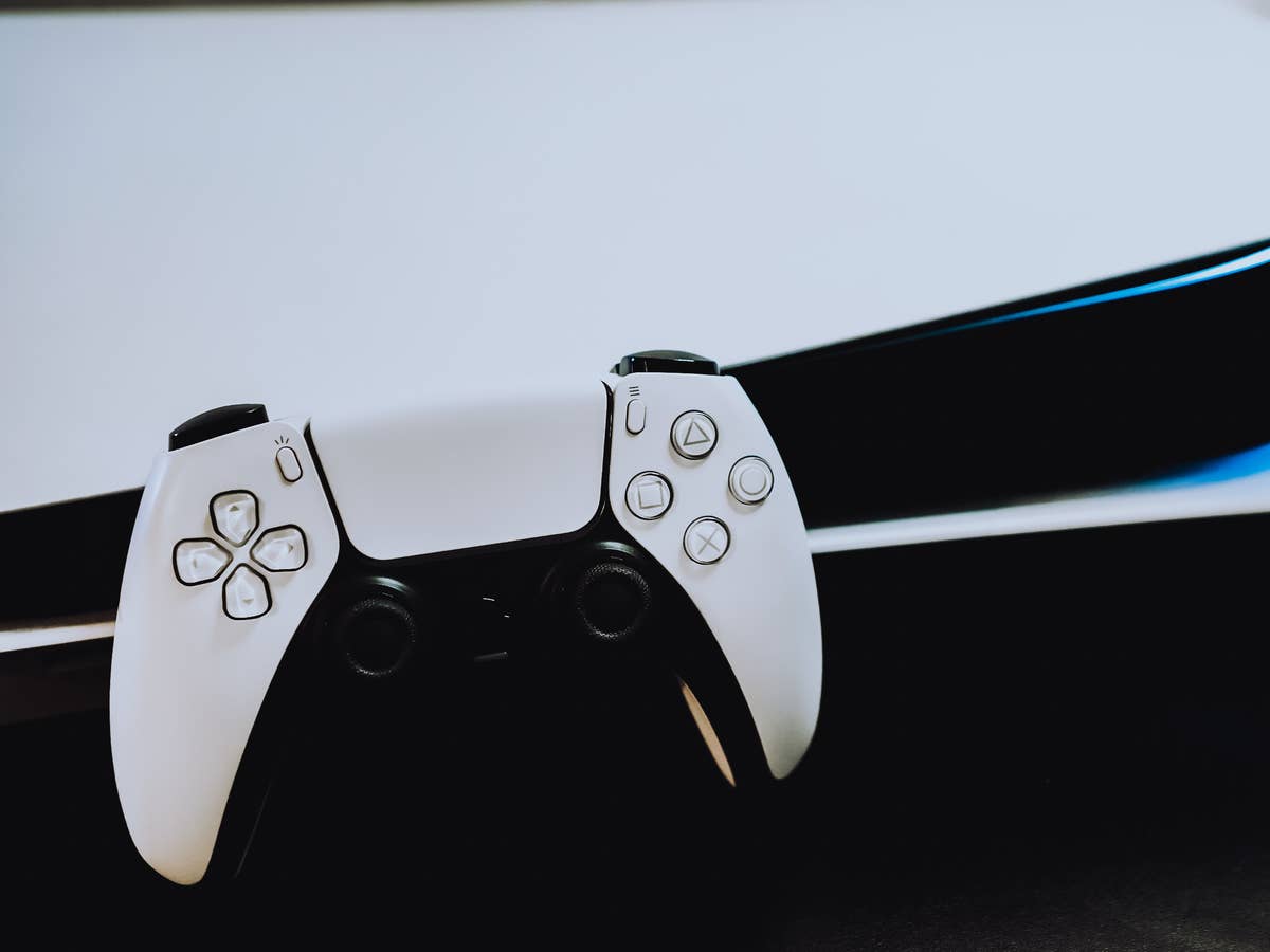 PlayStation 5 mit extra Controller
