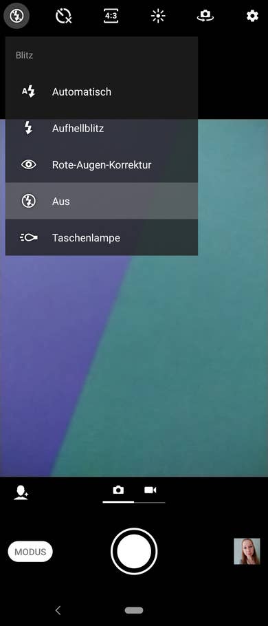 Die Blitz-Einstellungen in der Kamera-App des Sony Xperia 10 Plus.