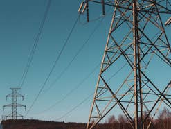 Strom bald günstiger - Mit diesem Trick will die Regierung den Strompreis massiv reduzieren