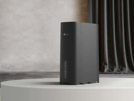 TP-Link_XGB810v – BE19000 Tri-Band Wi-Fi 7 XGS-PON VoIP Router_Ambiente