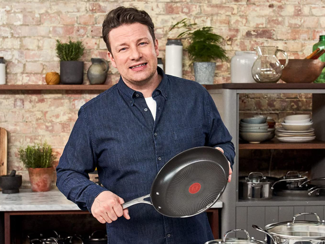 #Bestseller 63 Prozent günstiger: Diese Tefal „Jamie Oliver“ Pfanne ist jetzt stark reduziert