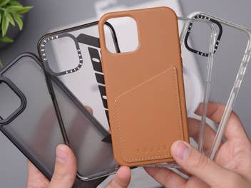 Verschiedene Smartphone Hüllen