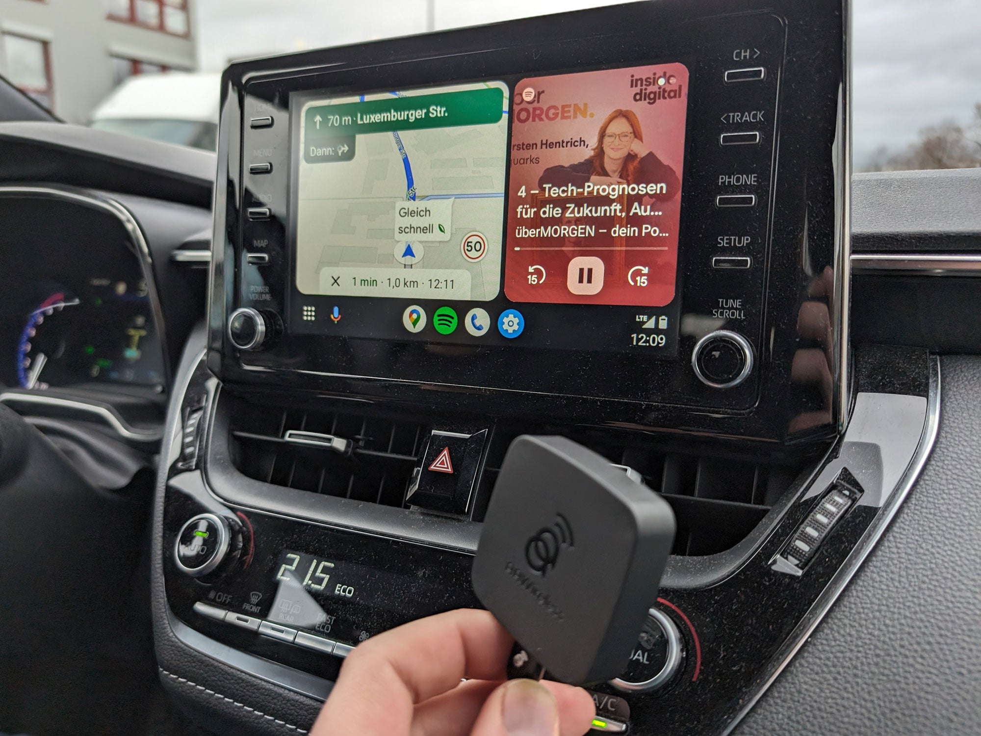 #Kleines Gadget, große Wirkung: Diese Box bringt dir Android Auto kabellos ins Fahrzeug