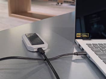 Acer 5G Dongle