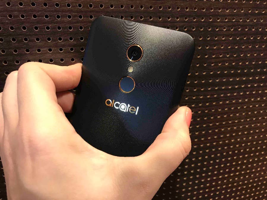 Alcatel A7 Hands-On