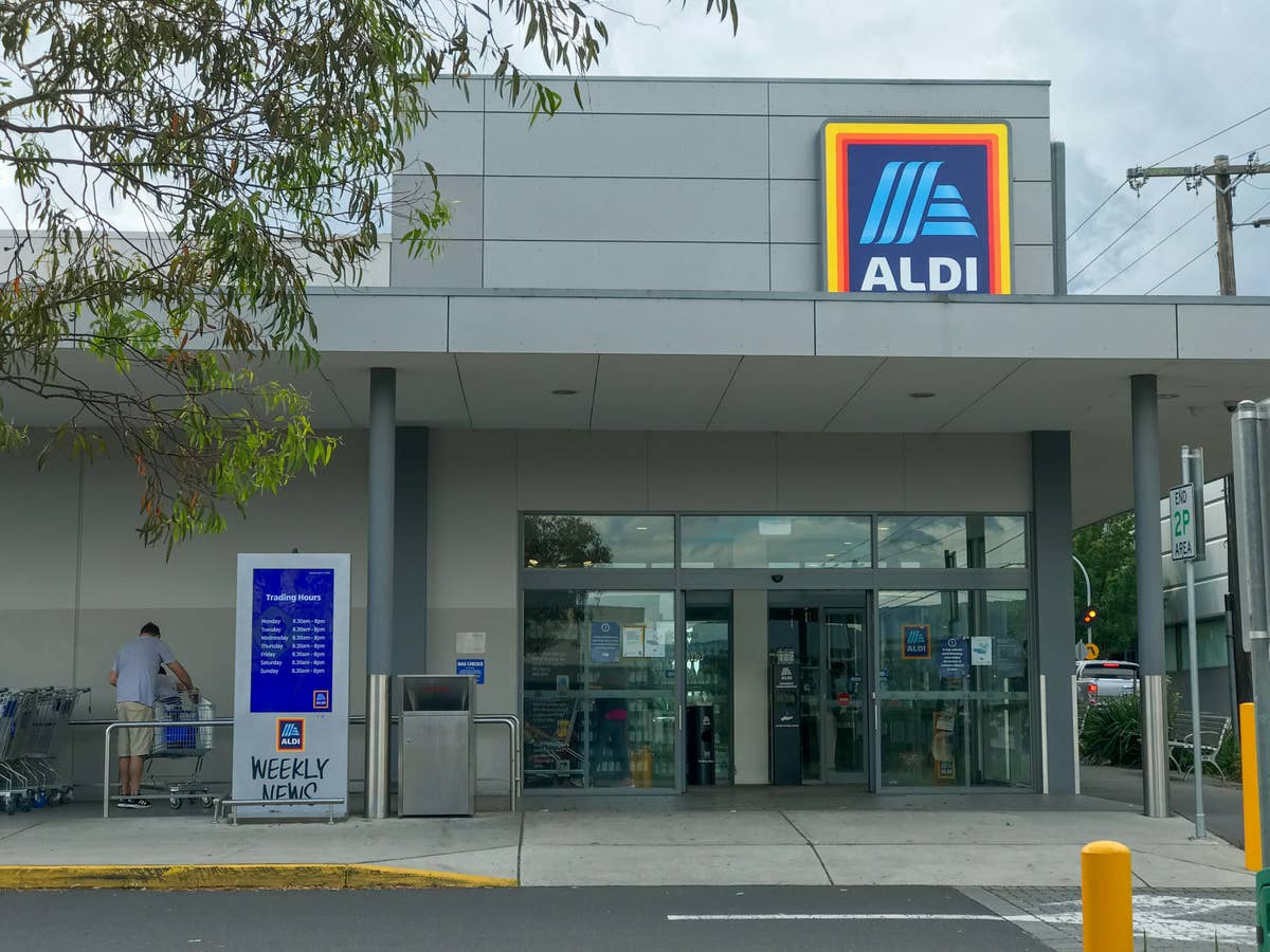 12 Euro Eintritt: Dieser Aldi hat keine Kassen