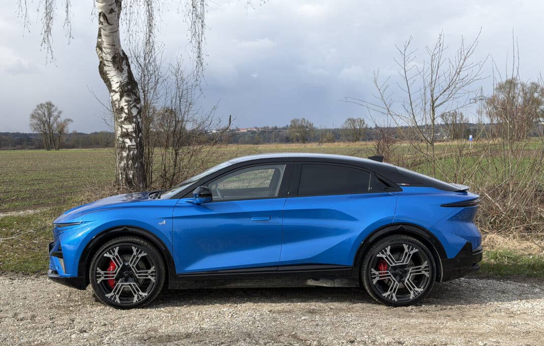 Alpine A390 GT Seite.