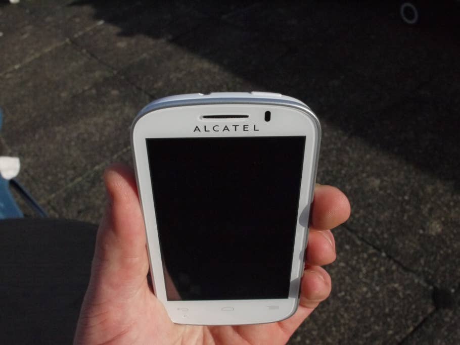 Alsatel One Touch Pop C3 Hands-On