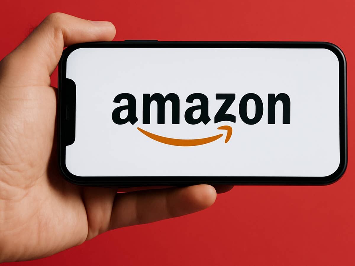 Amazon-Logo auf einem Smartphone