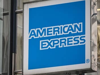 American Express Logo an einem Geschäft