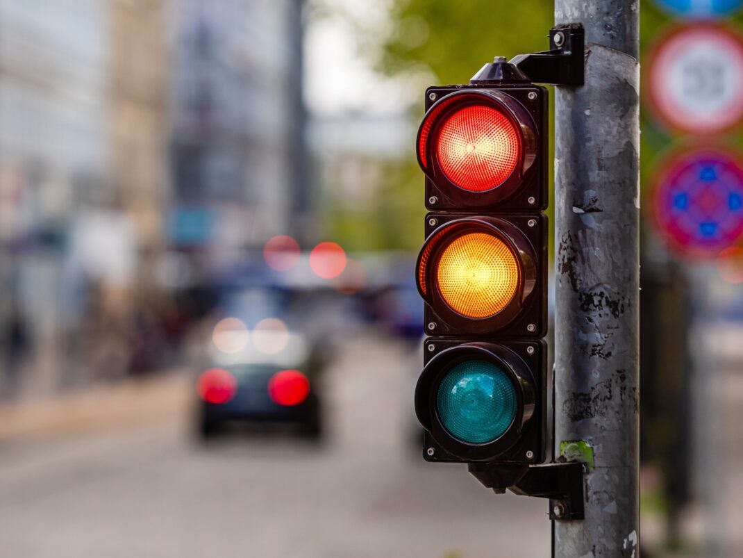 #Kein Scherz: Autoampeln könnten bald vierfarbig leuchten – doch warum?