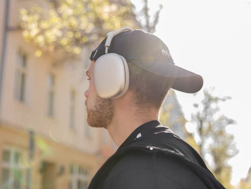 Apple AirPods Max 2