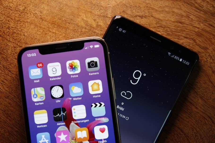 Apple iPhone X vs. Samsung Galaxy Note 8