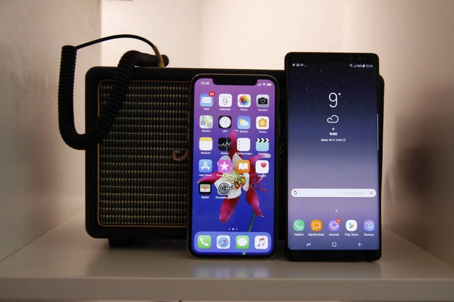 Apple iPhone X vs. Samsung Galaxy Note 8