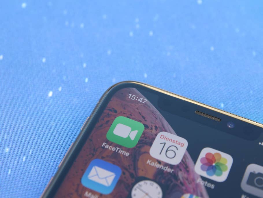 Die linke Display-Ecke des iPhone XS