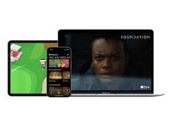 Apple One Premium und Fitness+ auf einem iPad, iPhone und MacBook