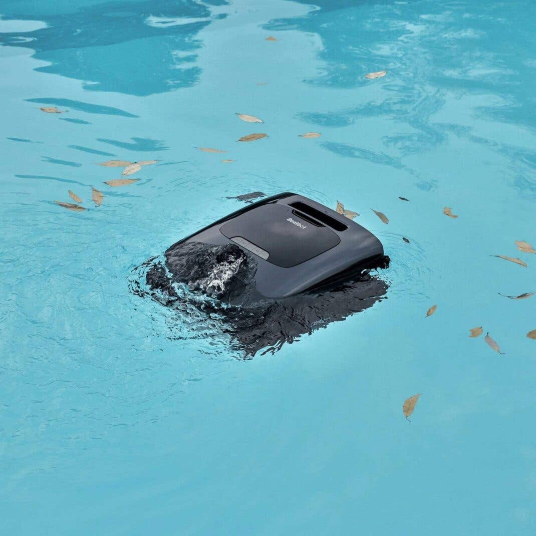 Der AquaSense 2 Ultra macht sogar die Wasseroberfläche sauber