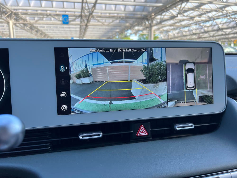 "Around View"-Monitor im Hyundai IONIQ 5.