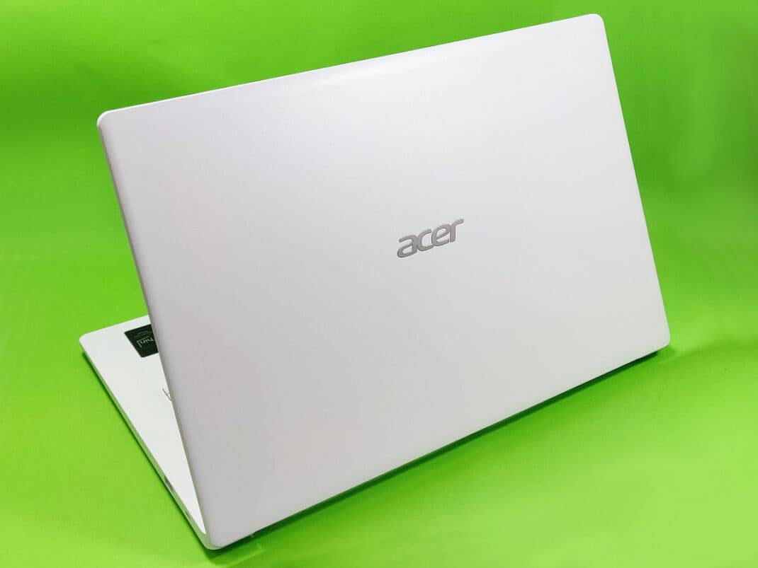 Acer Aspire 1