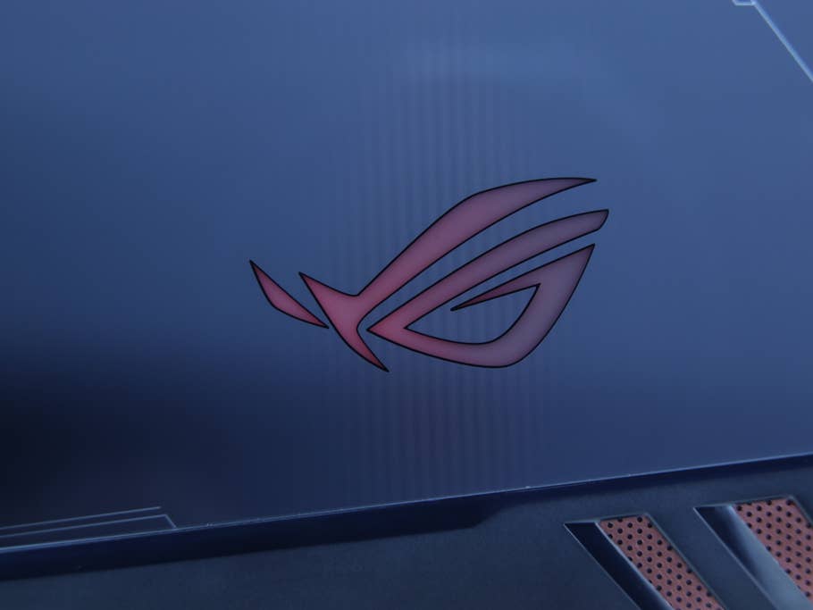 Das Logog des Asus ROG Phone in der Nahaufnahme