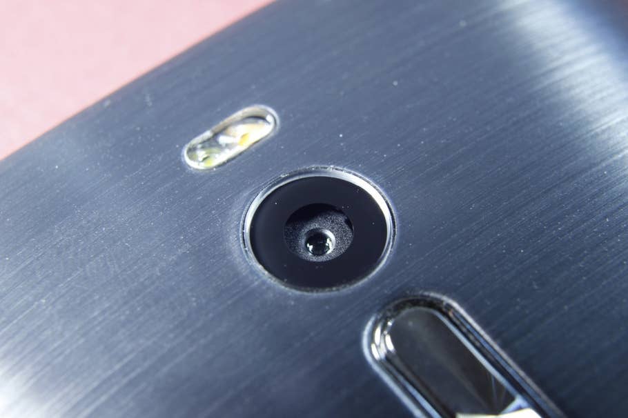 Asus Zenfone 2 im Test bei inside-digital.de