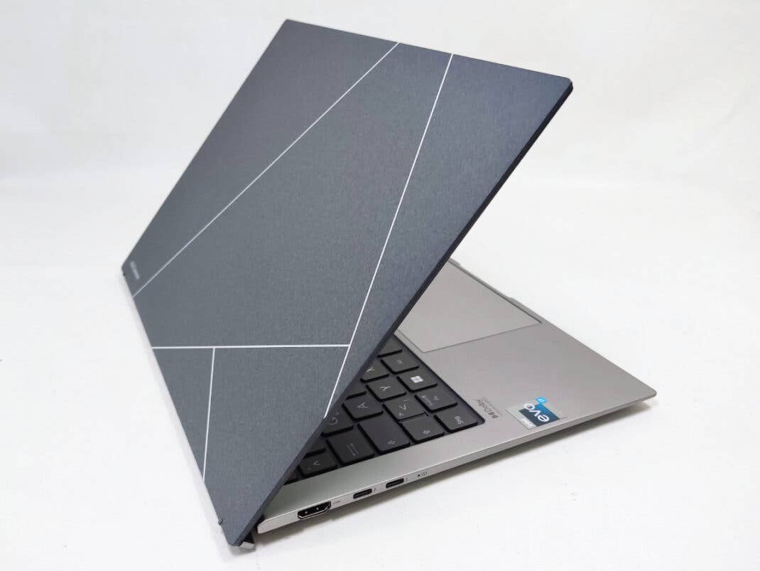Asus Zenbook S13 OLED