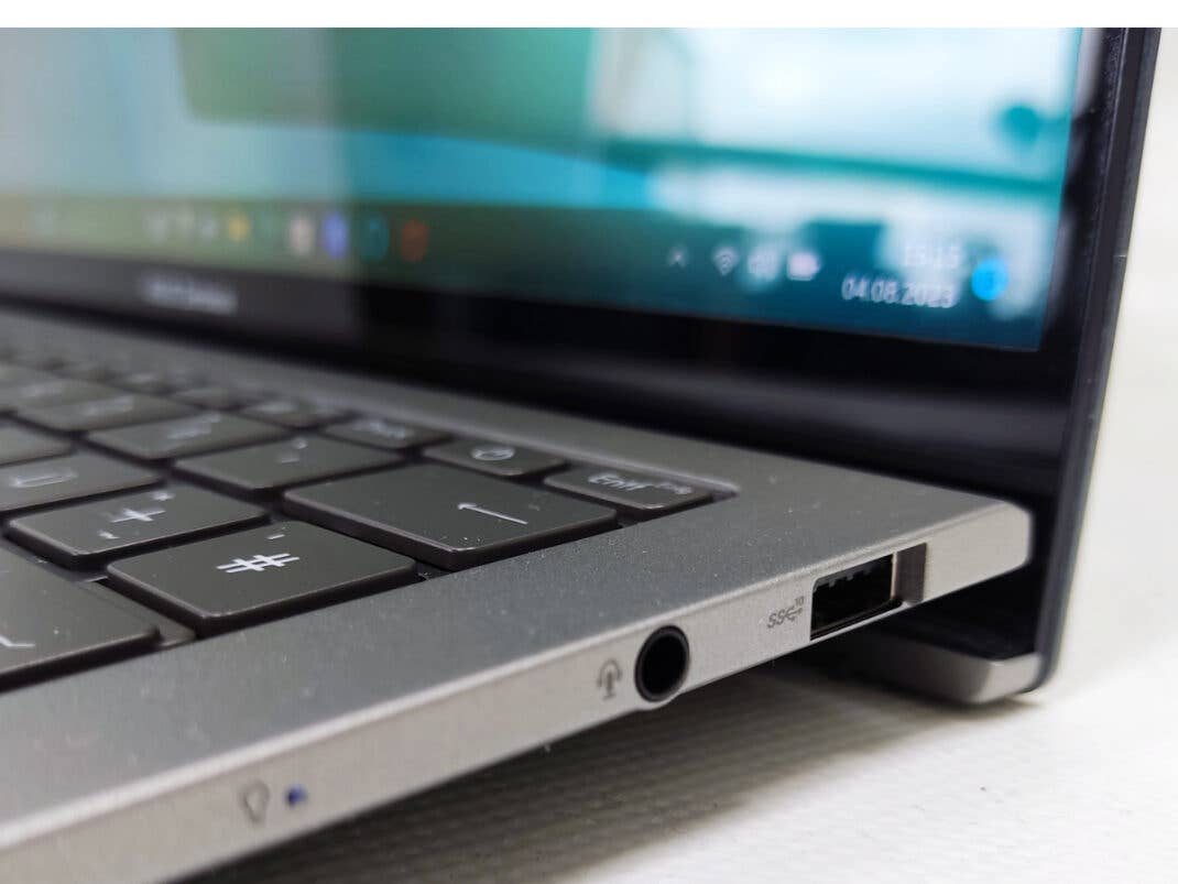 Asus Zenbook S13 OLED