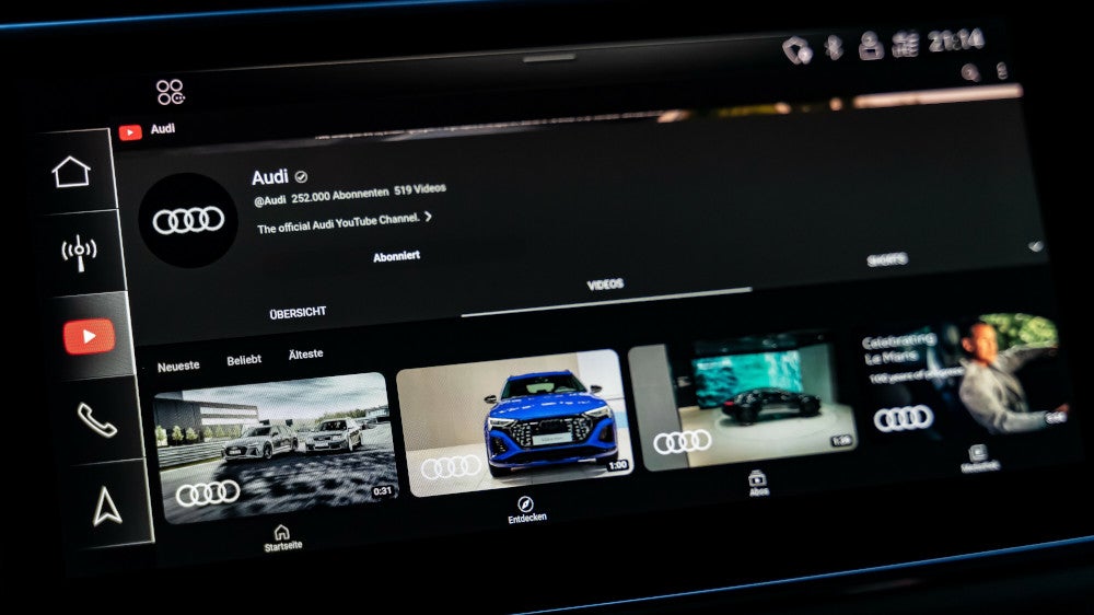 YouTube-App in einem Audi.