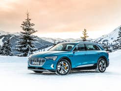 Der Audi e-Tron 55 Quattro belegt bei der Reichweite im Test nur Platz 7.