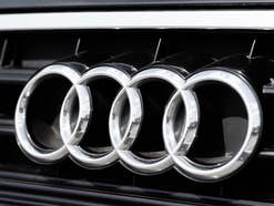 Audi-Logo am Kühlergrill.