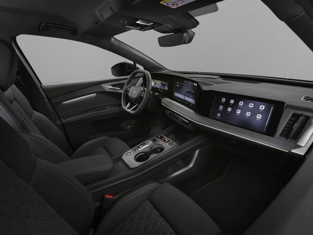 Audi Q4 e-tron (2025) Cockpit-Ansicht.