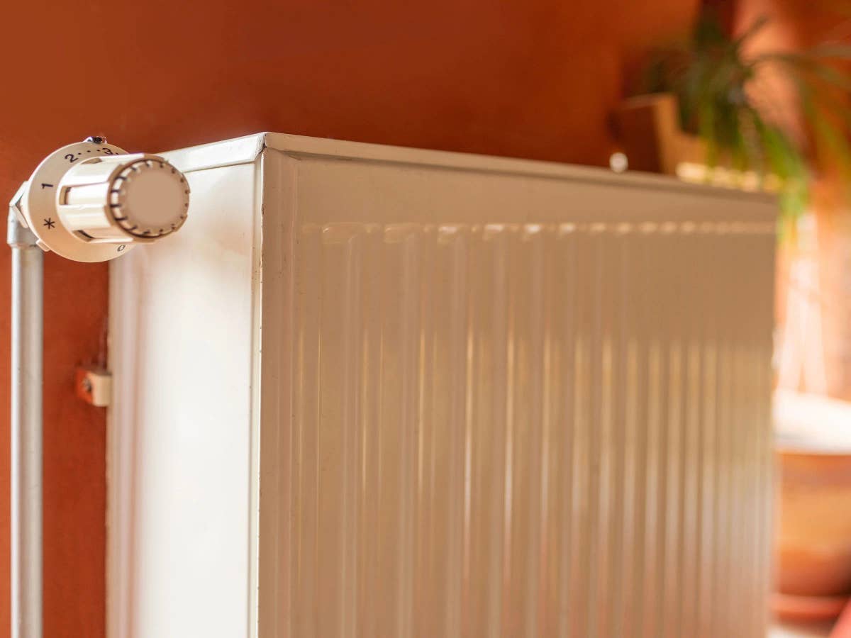 ausnahmen-vom-heizungsgesetz-diese-heizungen-muessen-nicht-getauscht-werden Heizpflicht 2026: Wer die Frist verpasst, zahlt bis zu 50.000 Euro