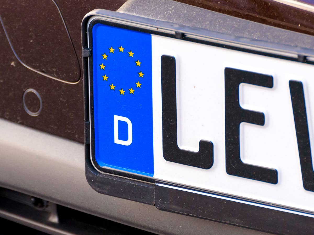 Neue Pflicht-Kennzeichnung: Worauf Autofahrer jetzt achten müsse Autokennzeichen