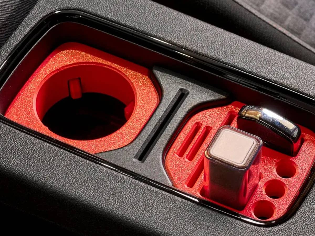 Einfach so: Erster Autobauer verschenkt Alternativen zu teurem Auto-Zubehör an alle Zubehör für Škoda-Fahrzeuge aus einem 3D-Drucker