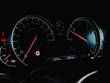 Auszahlung im Mai: So holen sich Autokäufer bis zu 6.000 Euro zurück