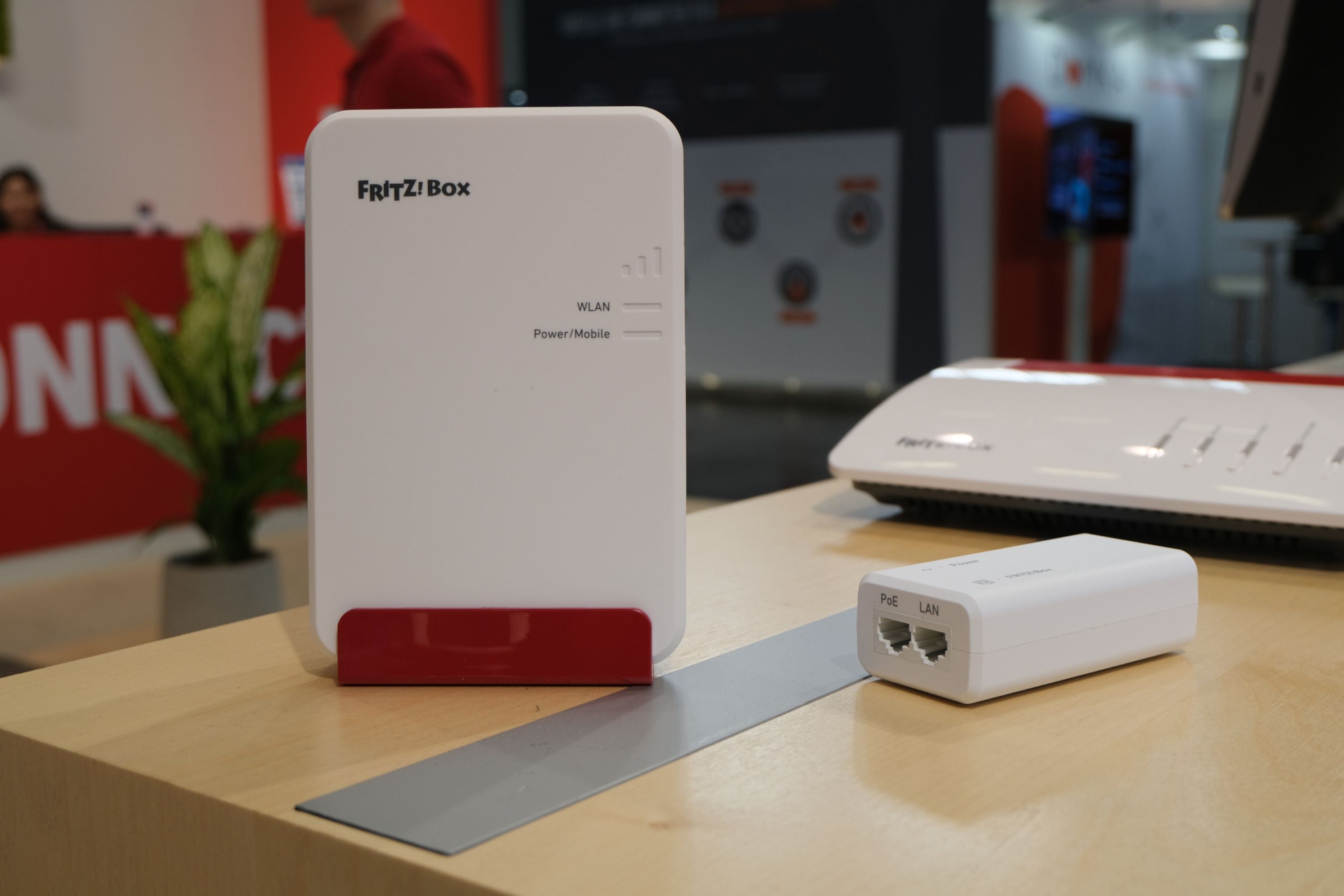 AVM bringt WLAN in den Garten: Neuer Outdoor-Repeater kommt